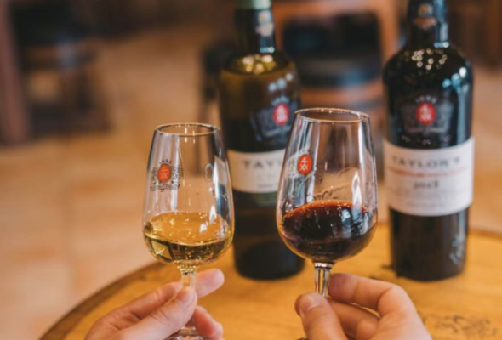 味蕾<br/>拜访百年历史酒窖，杜罗河畔的波特酒品味之旅