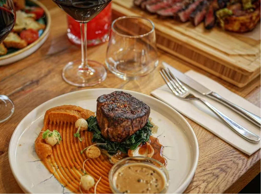 味蕾<br/>100%好评的布达佩斯宝藏牛排Bistro！巨出片的绝美高分餐厅